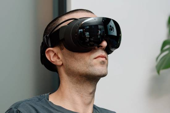SteamVR头显售价曝光 贵过自家主机