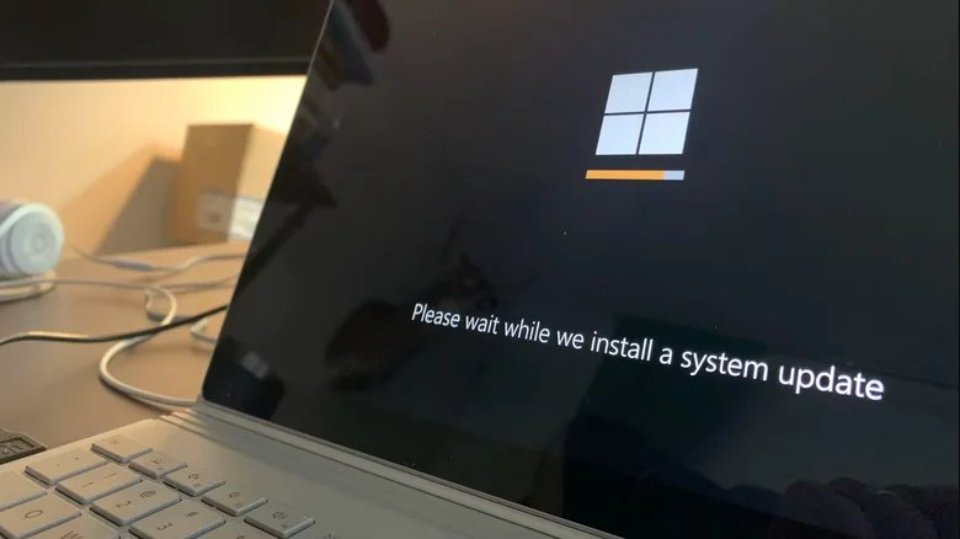 Win11更新又闯祸 最新补丁致游戏崩溃 Win11补丁再出Bug 游戏直接崩了